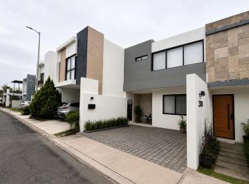 Casa · 155m² · 3 Recámaras · 3 Estacionamientos · Casa en Venta Lomas de La Rioja Alvarado Veracruz