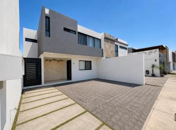 Casa · 155m² · 3 Recámaras · 3 Estacionamientos · Casa en Venta Lomas de La Rioja Alvarado Veracruz
