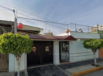 Casa de 4 habitaciones, Gustavo A. Madero · Casa en Venta en Valle del Tepeyac Tm