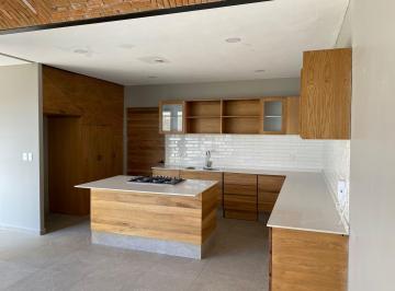 Casa · 259m² · 3 Recámaras · 2 Estacionamientos · Casa en Venta en Fraccionamiento El Viejo Peral, Zerezotla, Puebla