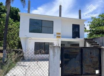 Casa · 212m² · 4 Recámaras · 2 Estacionamientos · Casa en González