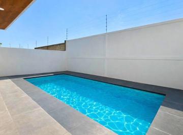 Casa · 266m² · 3 Recámaras · 2 Estacionamientos · Casa en Fraccionamiento Lomas del Dorado