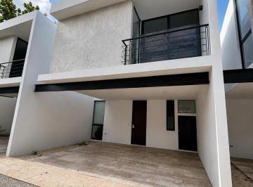 Casa · 140m² · 2 Recámaras · 2 Estacionamientos · Townhouse Semiamueblado en Renta en Benito Juárez Norte