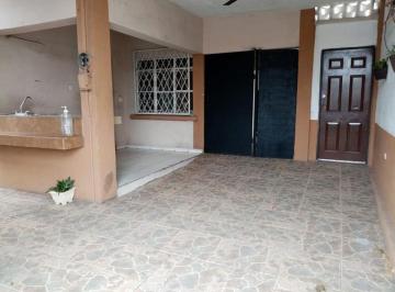 Casa de 5 habitaciones, Monterrey · Se Vende Propiedad en Ubicación Comercial en Av Garza Sada. Col. Nuevo Repueblo, Monterrey, N.