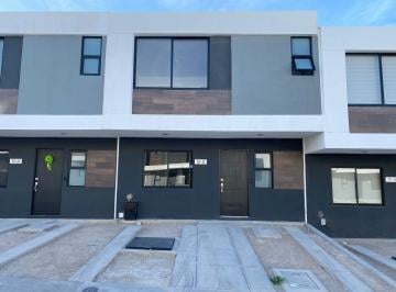 Casa de 3 habitaciones, El Marqués · Renta Casa Amueblada Frente a La Anahuac