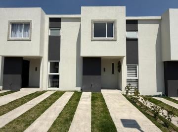 Casa · 113m² · 3 Recámaras · 2 Estacionamientos · Casa en Renta Calimaya