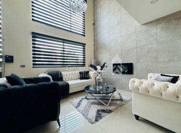 Casa de 3 habitaciones, Emiliano Zapata · Casa en Venta con Doble Frente Fracc. por Fiscalía