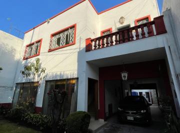 Casa de 4 habitaciones, Gustavo A. Madero · Casa en Venta en Lindavista Sur, Diseño, Espacio y Potencial.