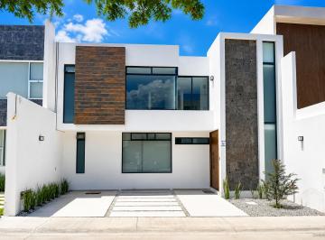 Casa de 3 habitaciones, Mineral de la Reforma · Excelente Casa Montreal – 4 Recámaras | 1 en Planta Baja con Baño Completo | Equipada