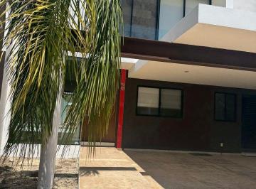 Casa de 4 habitaciones, Temozón · Casa en Venta Privada Temozon