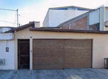 Casa de 4 habitaciones, Toluca · Venta de Casa en Guadalupe y Club Jardin, Toluca.