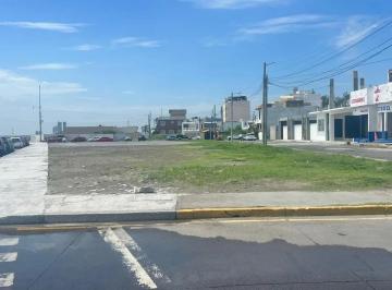 Terreno / Lote · 940ha · Dos Terreno de 470 m Cada Uno Frente a Foro Boca