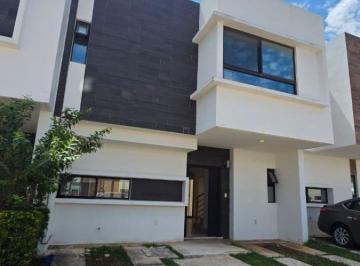Casa de 3 habitaciones, Benito Juárez · Cancún Amplia y Moderna Casa en Renta en Residencial Vitala Polígono Sur