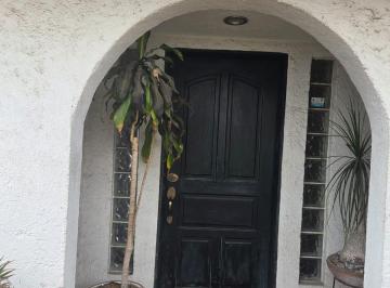 Casa en condominio de 3 habitaciones, Huixquilucan · ¡Casa en Remate en Fraccionamiento Villa Alta Casa 8!