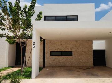 Casa · 227m² · 3 Recámaras · 2 Estacionamientos · Casa en Privada Amidanah