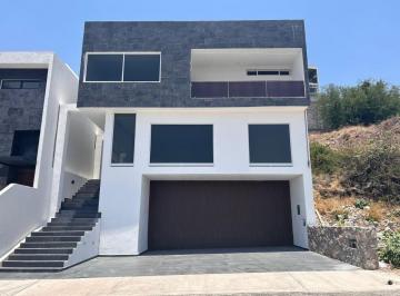 Casa de 3 habitaciones, Corregidora · Casa en Venta en Real de Tejeda