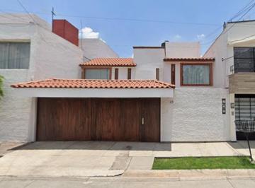 Casa de 4 habitaciones, Naucalpan de Juárez · Casa en Venta en Hacienda de Corralejo #45