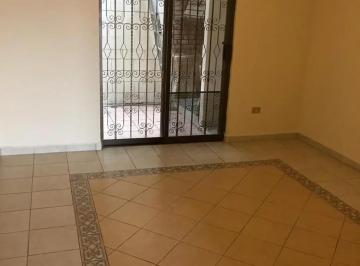 1 · Casa en Venta en Lomas del Paseo, Monterrey - 4 Recámaras, 215 m² de Construcción 27 - Cv - 5764