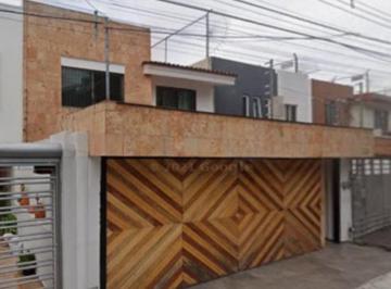 Casa de 4 habitaciones, Zapopan · Venta de Casa en Zapopan Jalisco, La Alameda, Rcda. Torrijos