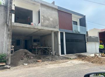 Casa · 200ha · 3 Recámaras · 2 Estacionamientos · 3 Casas en Venta en Costa de Oro