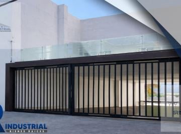 Edificio · 238m² · Renta de Edificio Comercial en San Pedro Lazaro Cardenas