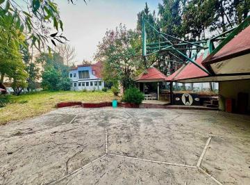 Casa · 862m² · 3 Recámaras · 6 Estacionamientos · Casa en Venta, Club de Golf Hacienda, 3 Recámaras