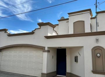 Casa de 4 habitaciones, Saltillo · Renta de Casa en Saltillo. totalmente Amueblada