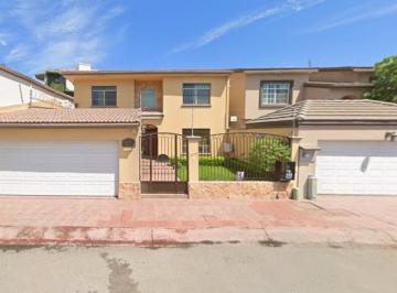 Casa de 4 habitaciones, Tijuana · Venta de Casa en Hacienda Agua Caliente, Tijuana.