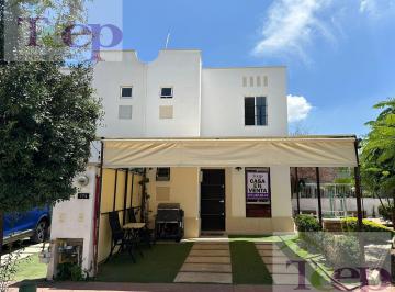 Casa · 89m² · 2 Recámaras · 2 Estacionamientos · Casa en Venta