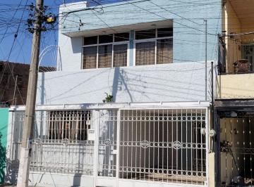Casa de 3 habitaciones, Guadalajara · Casa en Venta en López de Legazpi