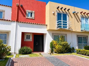Casa en condominio · 131m² · 3 Recámaras · 2 Estacionamientos · Villas Toscana