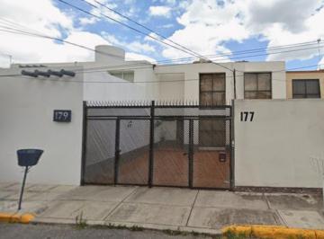 Casa de 4 habitaciones, Naucalpan de Juárez · Casa en Venta en Colina de La Paz #177