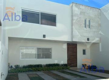 Casa · 187m² · 3 Recámaras · 2 Estacionamientos · Casa en Renta en Coto Andaluz Zona La Querencia