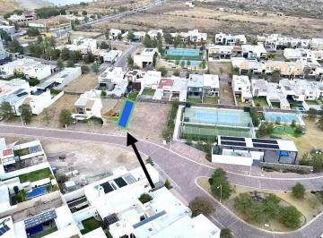 Terreno / Lote · 400m² · Terreno en Venta Fracc. La Campiña