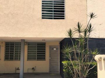 Casa de 3 habitaciones, Zapopan · Casa en Venta en Flores del Valle
