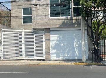 Casa de 3 habitaciones, Tlalnepantla de Baz · Casa en Venta Sobre Av Comercial