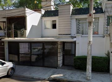 Casa de 3 habitaciones, Coyoacán · Casa en Remate en Col Country Club Churubusco, Coyoacan