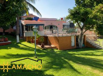 Casa de 6 habitaciones, Yautepec · Casa Para Compartir con La Familia en Venta con Alberca en Vergeles de Oaxtepec