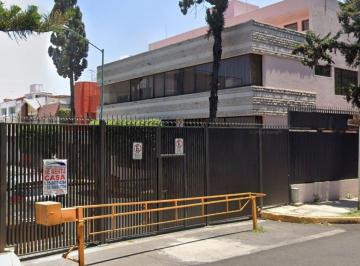 Casa de 4 habitaciones, Coyoacán · Casa en Remate en Col Paseos de Taxqueña, Coyoacan