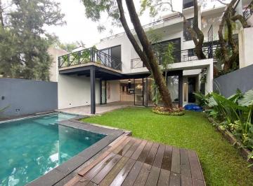 Casa · 285m² · 3 Recámaras · 2 Estacionamientos · Casa en Fraccionamiento Rancho Cortes