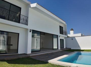 Casa · 220m² · 3 Recámaras · 4 Estacionamientos · Casa en Pueblo Chiconcuac