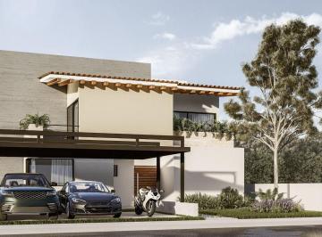 Casa · 474m² · 4 Recámaras · 3 Estacionamientos · Casa en Fraccionamiento Paraíso Country Club
