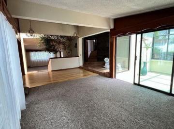 Casa · 510m² · 4 Recámaras · 4 Estacionamientos · Casa en Venta y Renta en Lomas de Valle Escondido