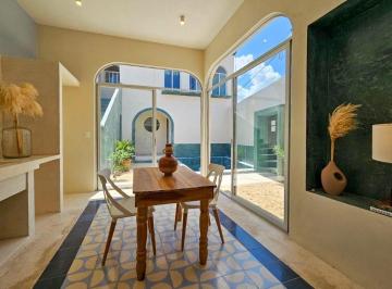 Casa de 3 habitaciones, Mérida · Casona con Alberca en Venta en Barrio de San Sebastián, Centro de Mérida