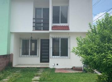 Casa de 4 habitaciones, Cuautla · Venta de Casa en Fracc El Calvario, Ideal Para Creditos