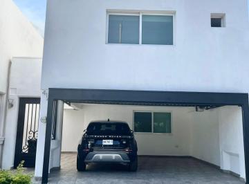 Casa de 5 habitaciones, San Nicolás de los Garza · Casa en Venta en Cerradas del Roble, San Nicolás de Los Garza