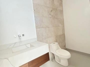 Casa de 4 habitaciones, Torreón · Casa con 4 Recámaras en Venta con 450 m² de Terreno en Torreón