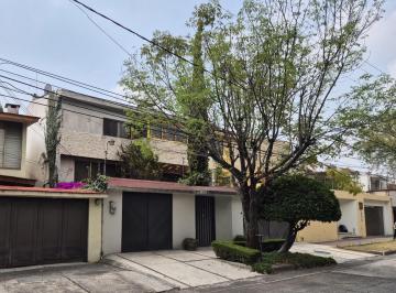 Casa · 492m² · 5 Recámaras · 5 Estacionamientos · Casa en Venta en Cd. Satélite Circuito Economistas, Naucalpan