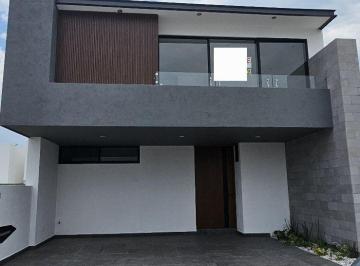 Casa · 225m² · 3 Recámaras · 2 Estacionamientos · Casa - El Cielo Residencial