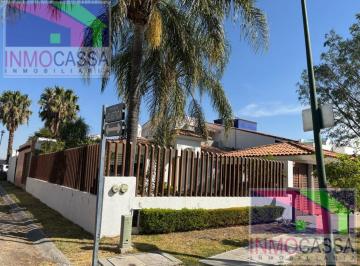 Casa · 270m² · 3 Recámaras · 2 Estacionamientos · Casa - Fraccionamiento Residencial San Carlos